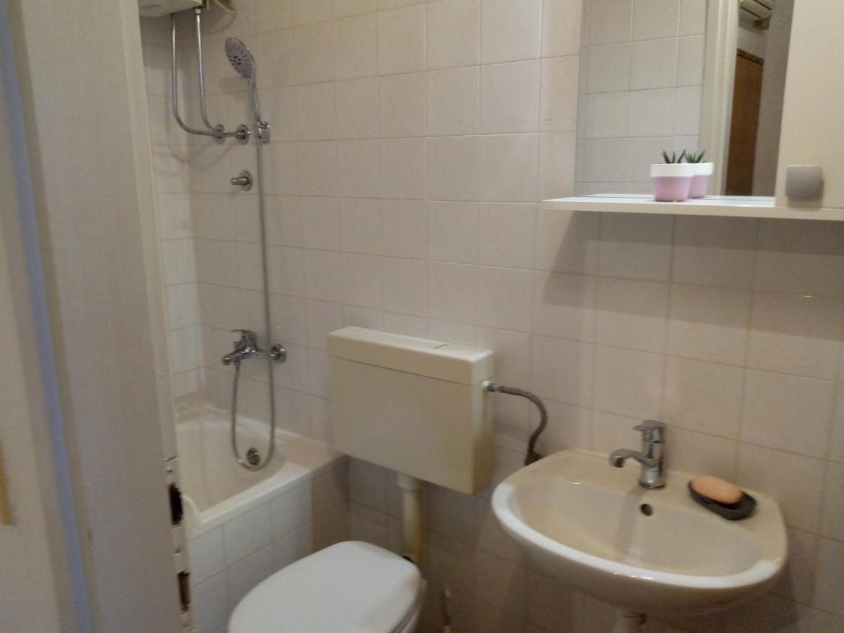 Hotel Ruzica Saric à Hvar Town Extérieur photo