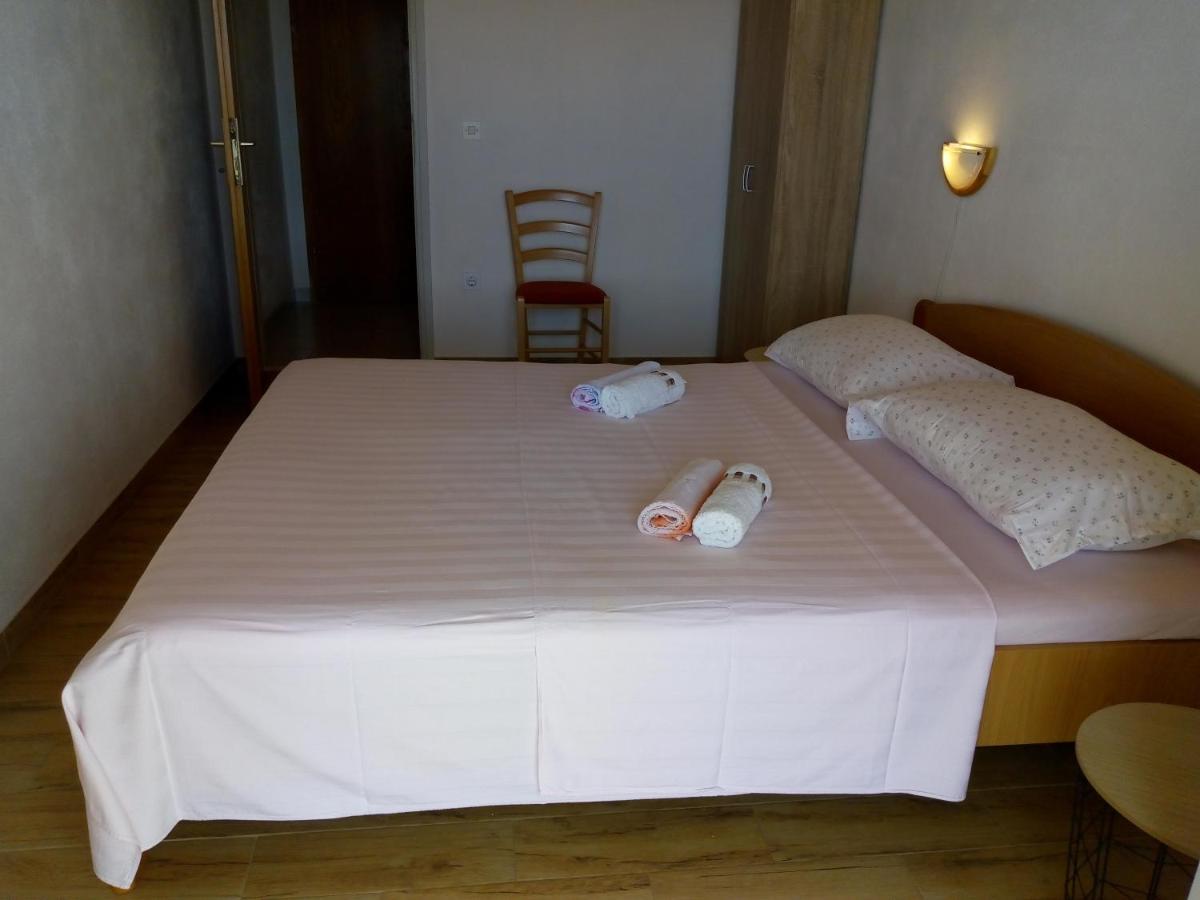Hotel Ruzica Saric à Hvar Town Extérieur photo